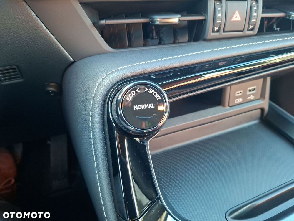 Lexus NX 350h Elegance AWD - 25