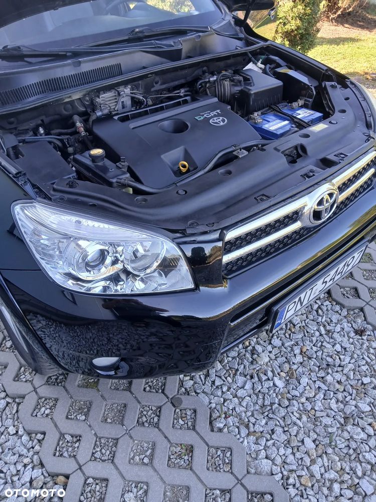 Toyota RAV4 2.2 D-4D Sol 180 - 24