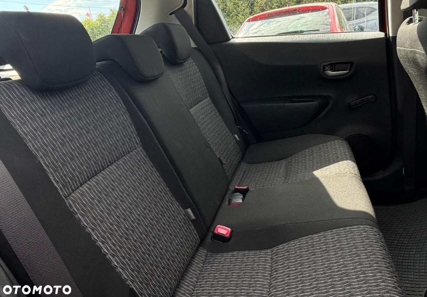 Toyota Yaris - 18