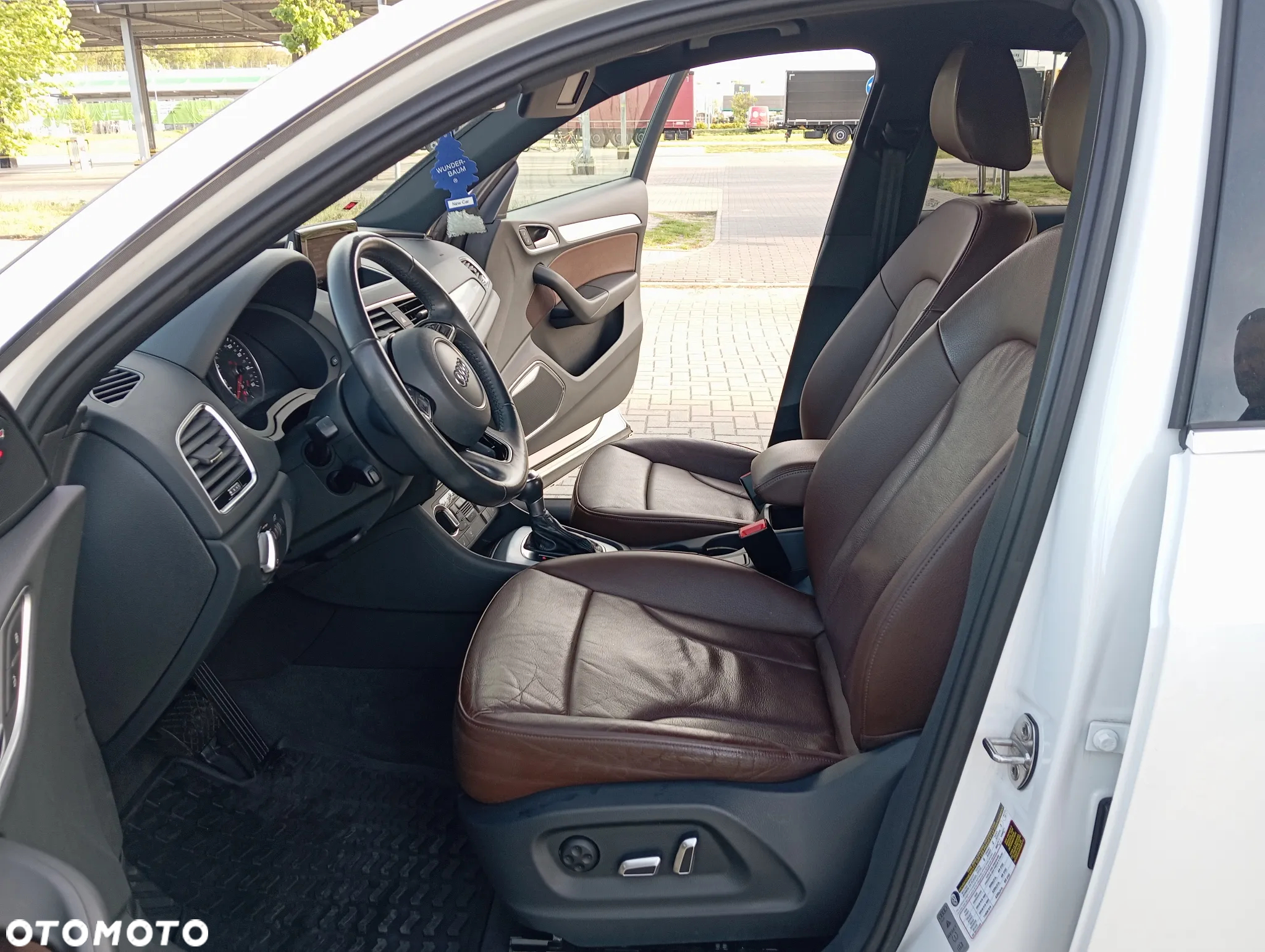 Audi Q3 2.0 TFSI quattro S tronic - 27
