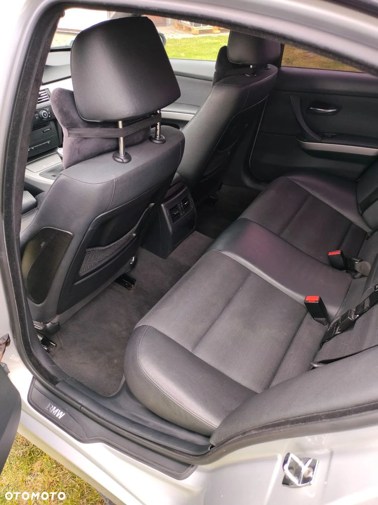 BMW Seria 3 325i - 15