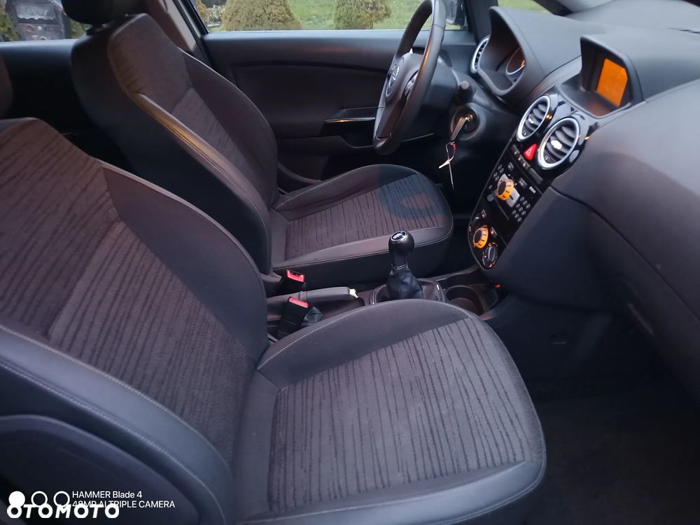 Opel Corsa 1.2 16V Cosmo - 16