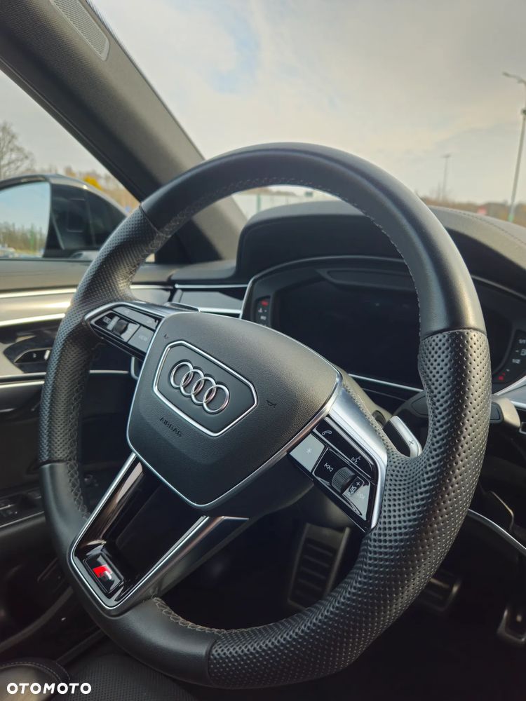 Audi A8 - 17