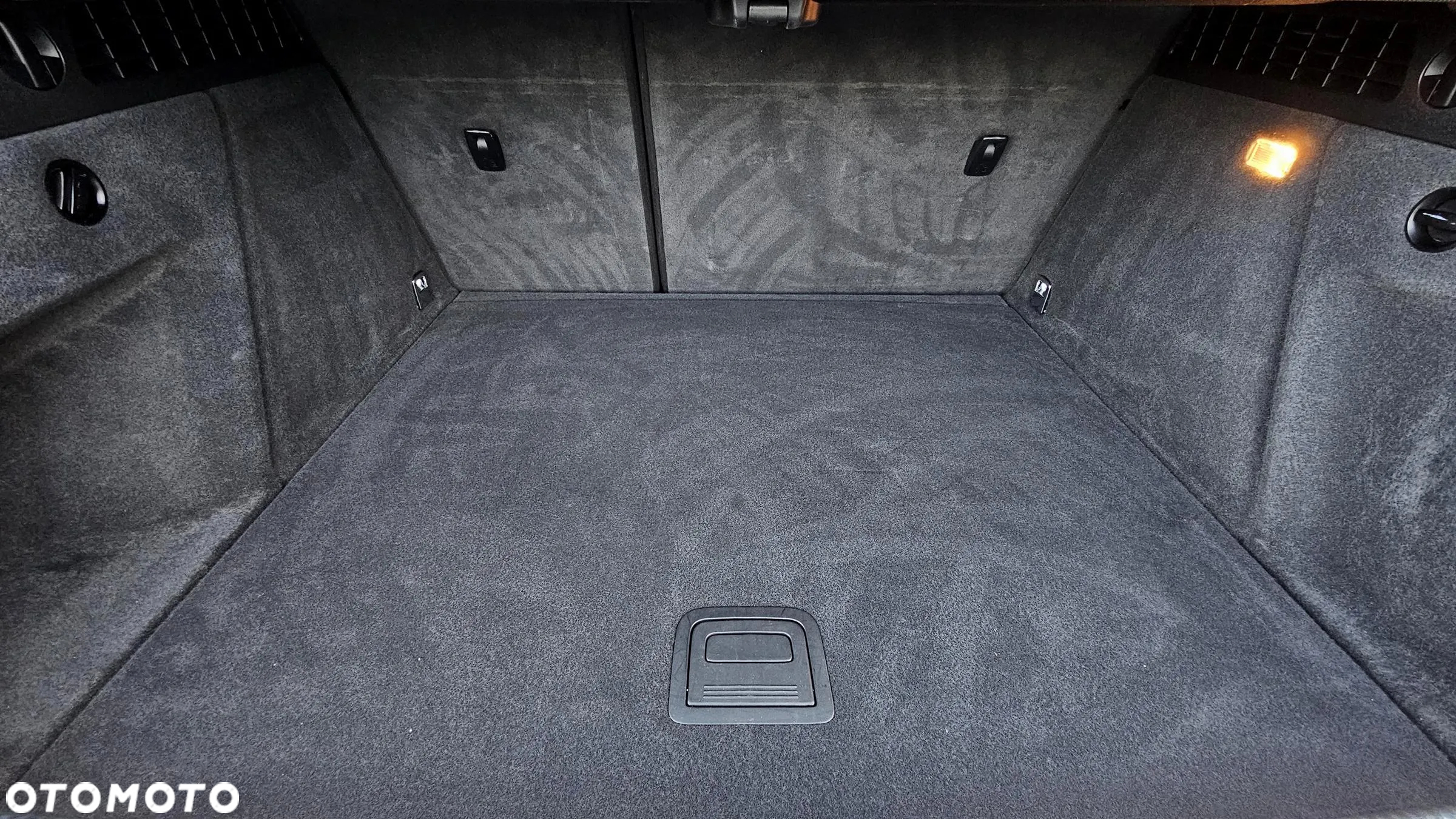 Audi Q3 2.0 TDI Quattro S tronic - 38