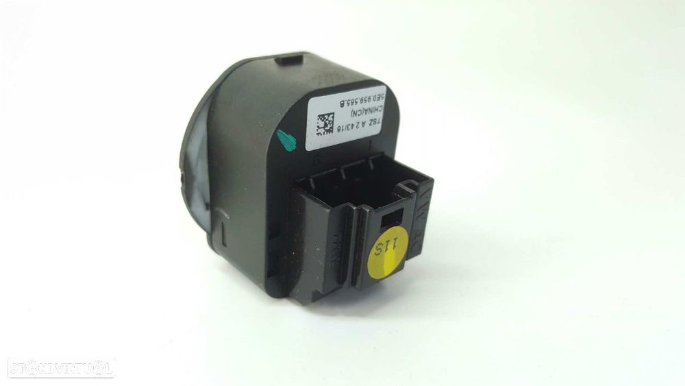 CONTROLADOR DE VISÃO TRASEIRA SKODA OCTAVIA LIM. (5E3) LIKE - 3