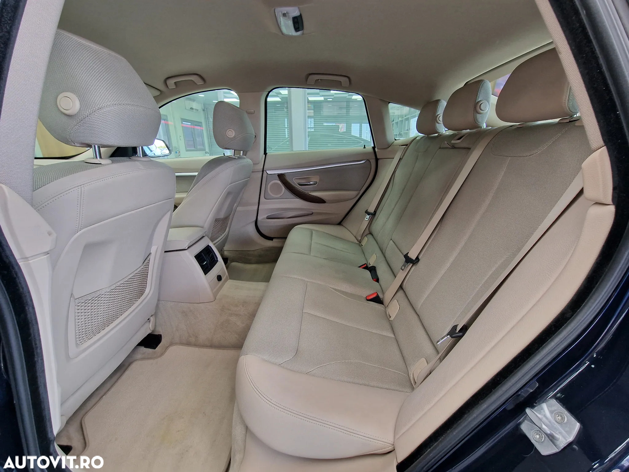BMW Seria 3 320d GT Aut. - 7