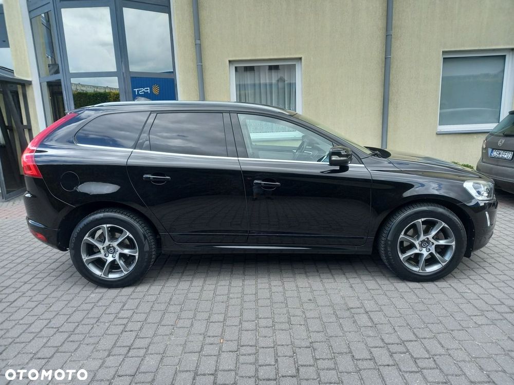 Volvo XC 60 D3 Drive-E Ocean Race - 12