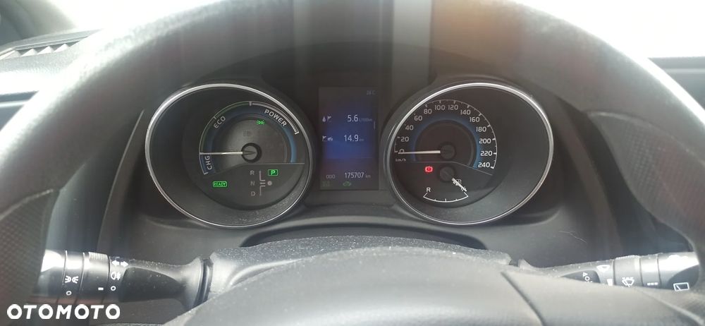 Toyota Auris Hybrid 135 Active - 8