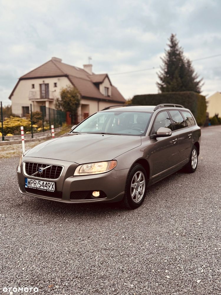 Volvo V70 - 1