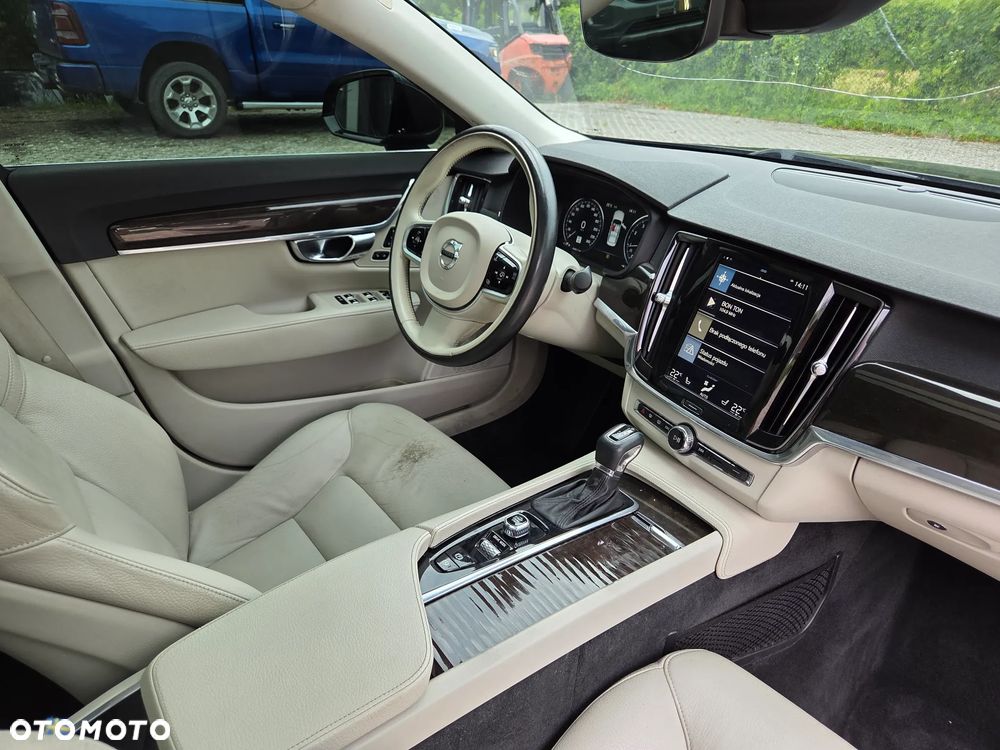 Volvo S90 T5 Momentum - 10