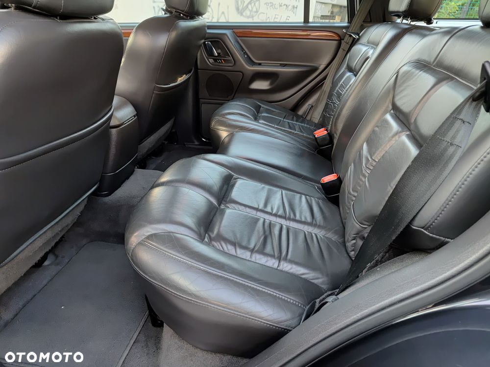 Jeep Grand Cherokee 4.7 Limited - 9
