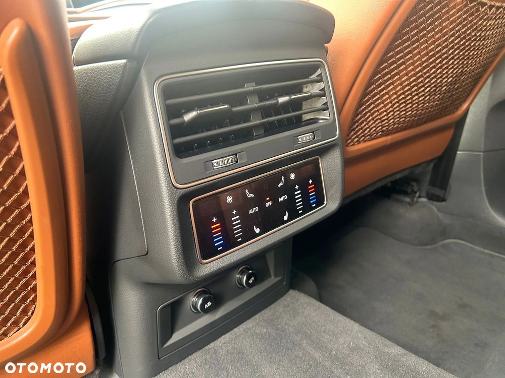 Audi Q8 55 TFSI mHEV Quattro Tiptronic - 19