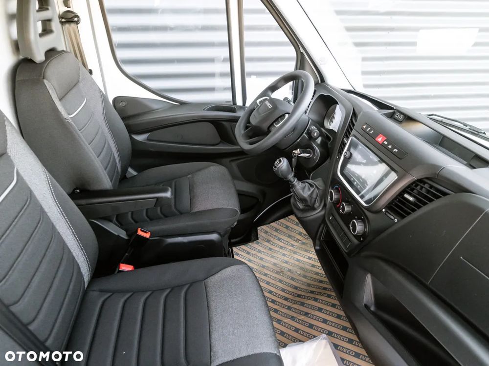 Iveco Daily 35S18HV 3.0 L4H2 - 10