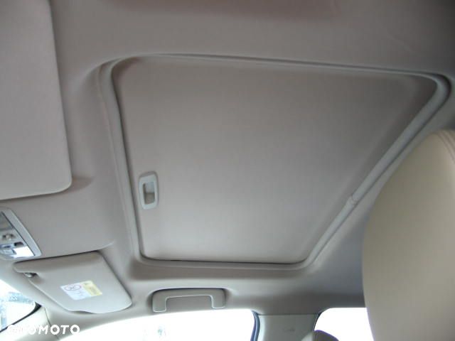 Mitsubishi Outlander 2.0 Intense + SDA 4WD CVT - 26