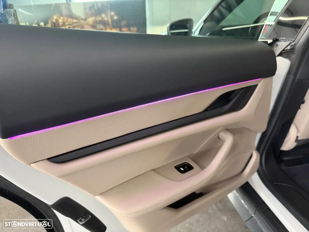 Porsche Taycan Standard - 11