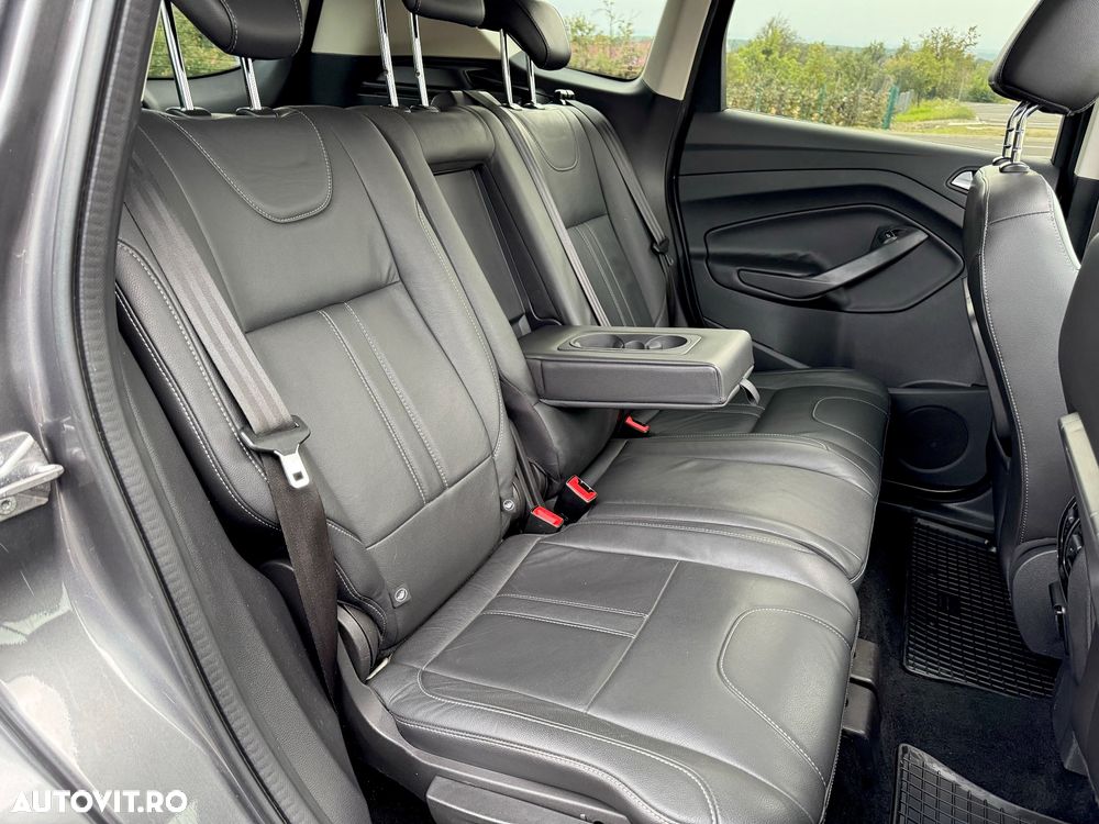 Ford Kuga - 23