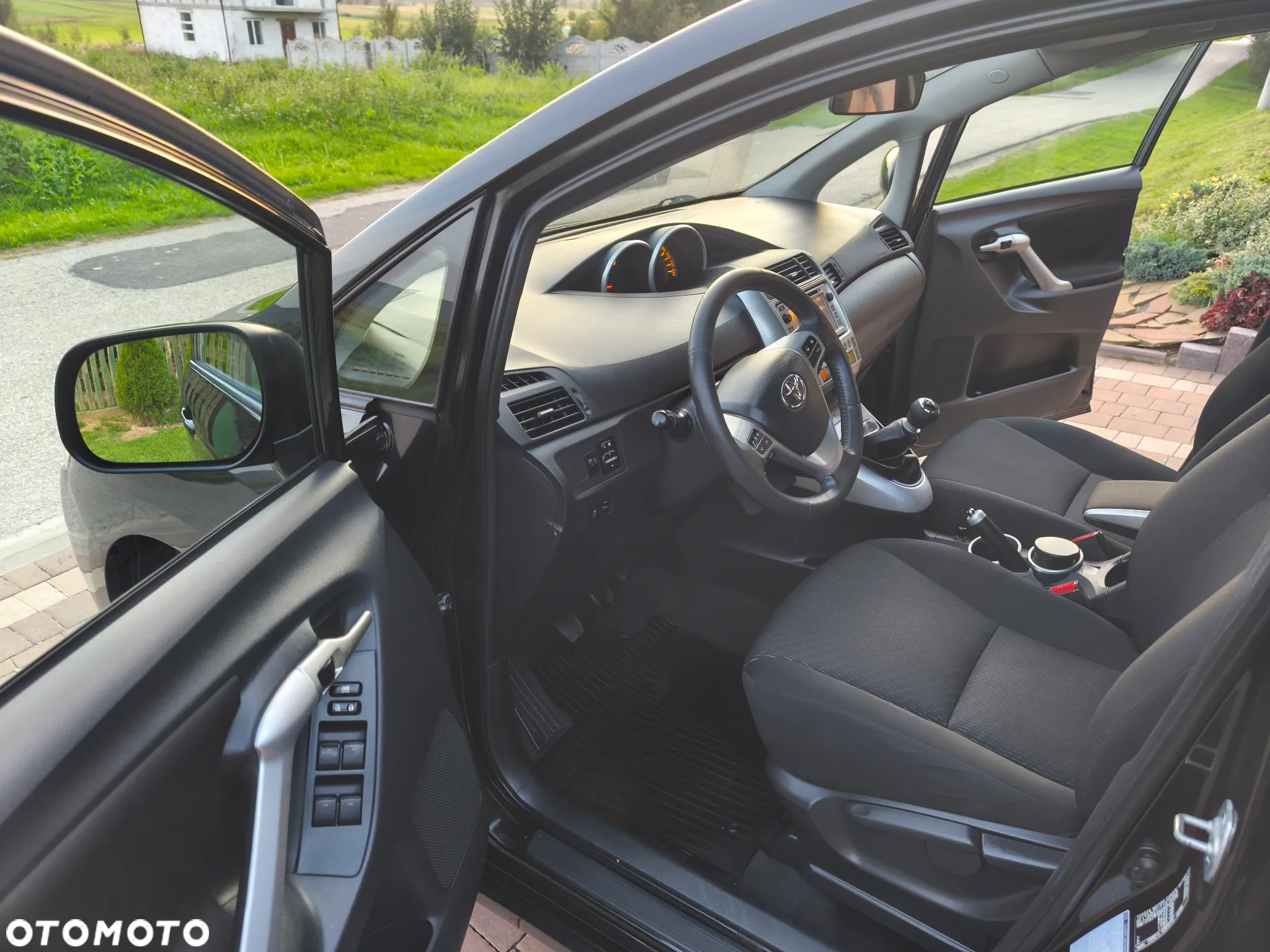 Toyota Verso - 16