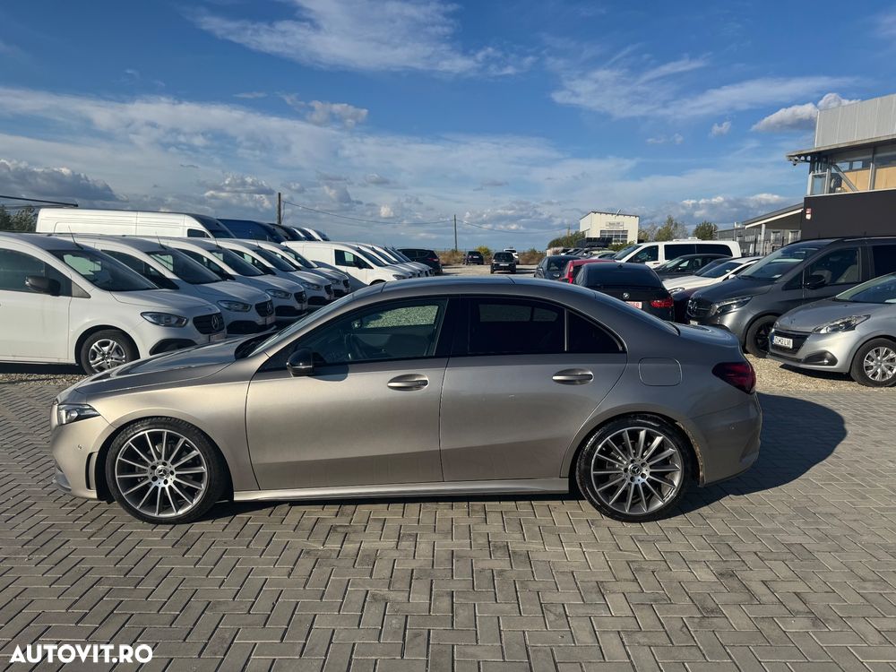 Mercedes-Benz A ver-200-7g--dct-amg-line - 9