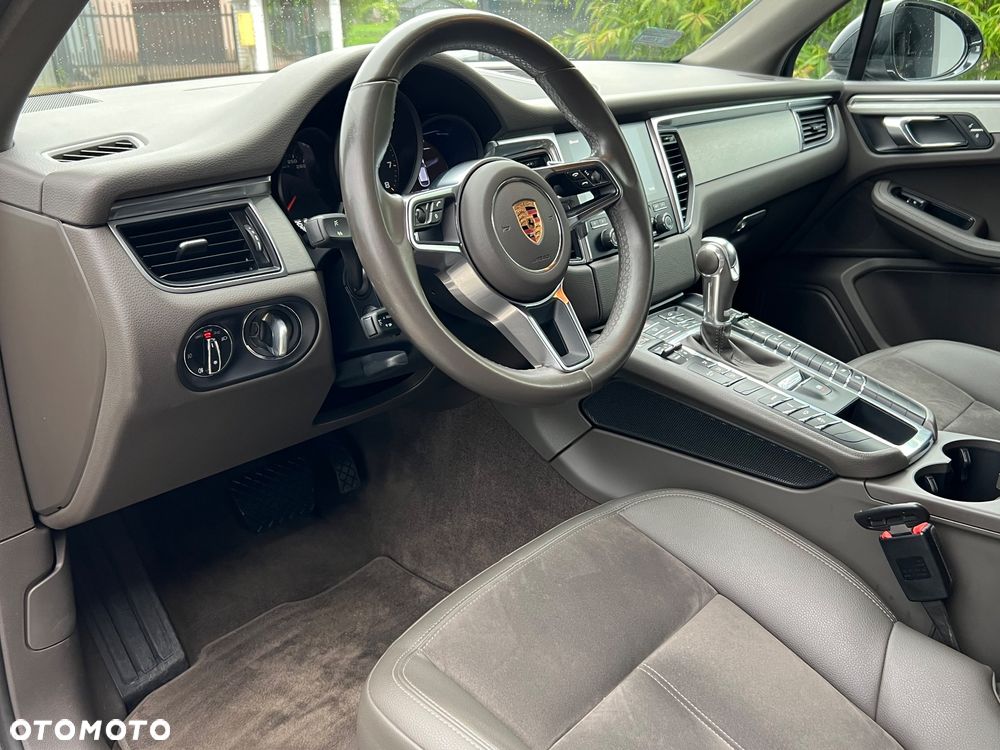 Porsche Macan - 17