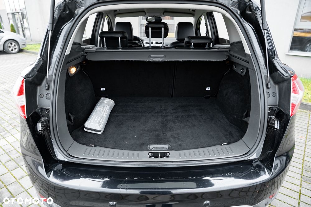 Ford Kuga 2.5 4x4 Titanium - 20