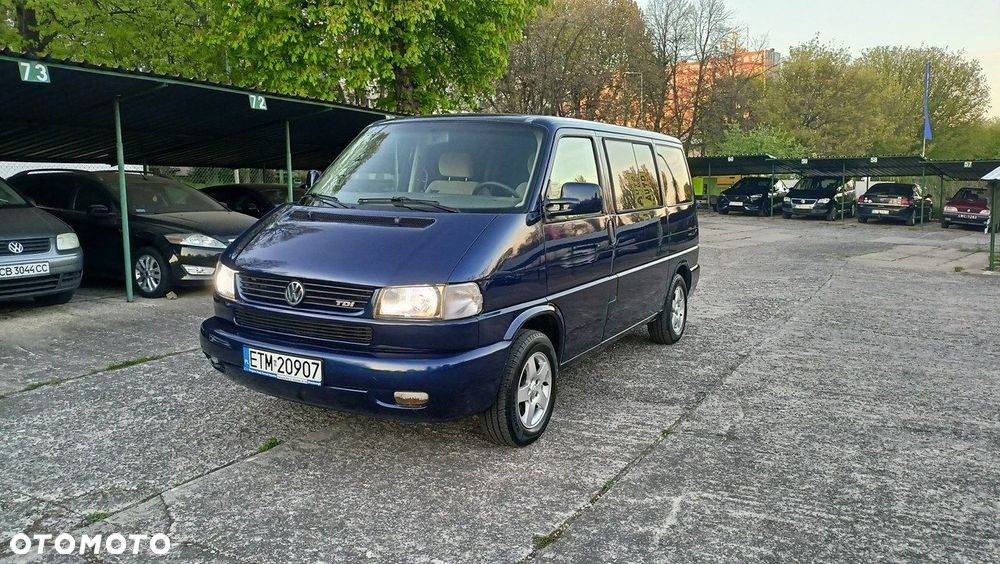 Volkswagen Multivan - 13