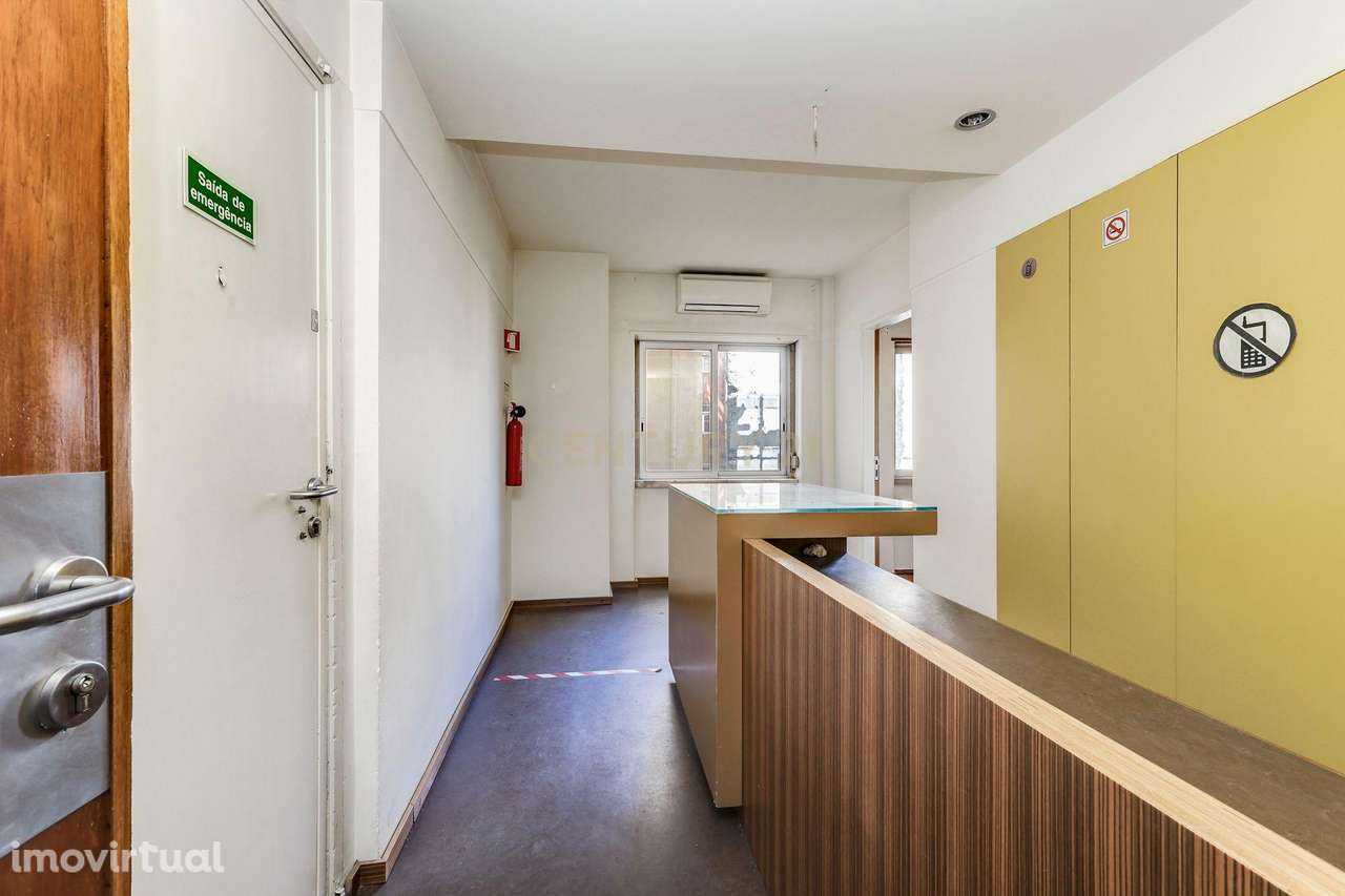 Espaço Comercial - Avenida 5 de Outubro, Lisboa - Grande imagem: 2/32