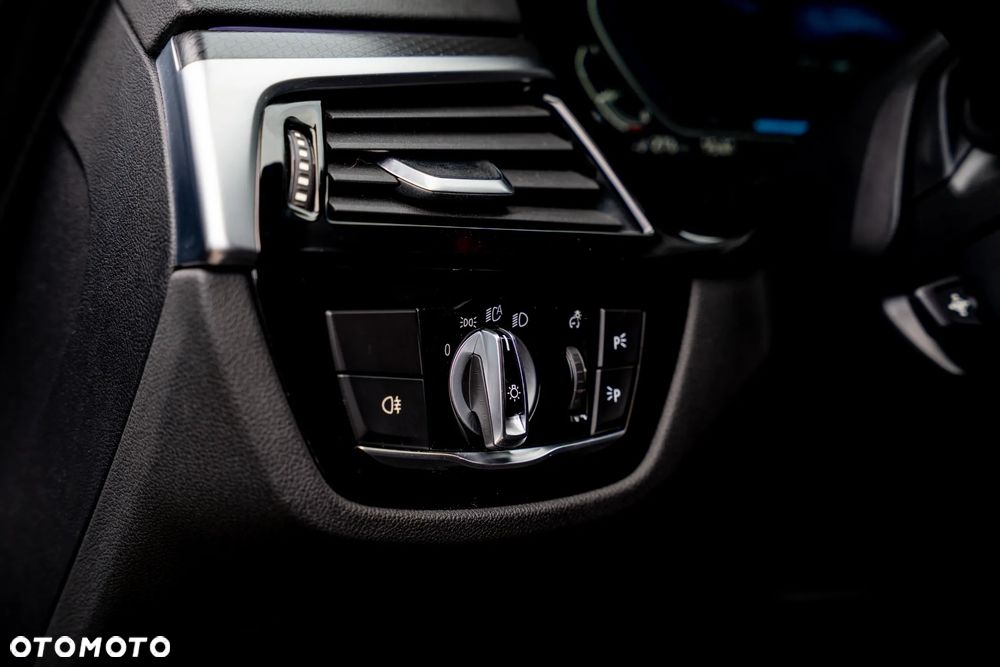 BMW Seria 5 - 17
