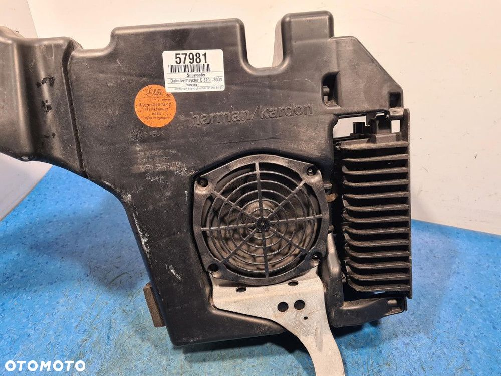 MERCEDES W203 LIFT KOMBI SUBWOOFER A2038207402 - 4