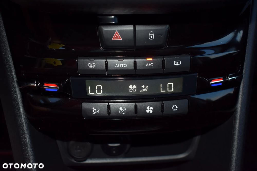 Peugeot 2008 PureTech 130 Stop&Start GT-Line Edition - 29