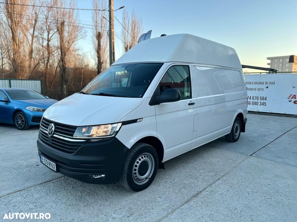Volkswagen Transporter - 1