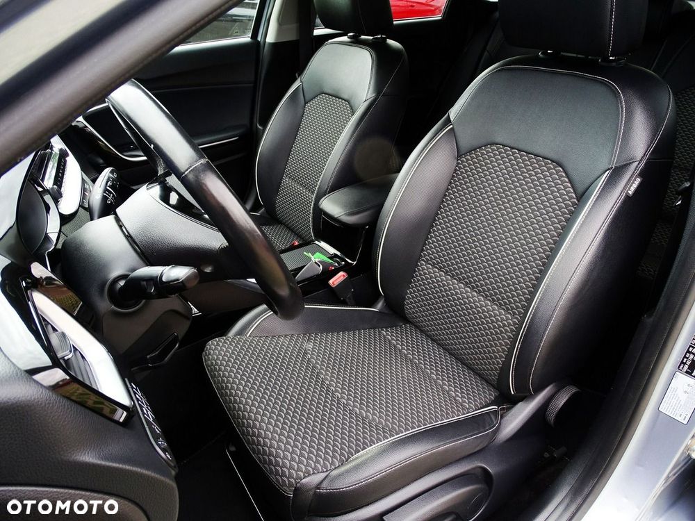 Kia Ceed 1.6 GDI PHEV L Business Line DCT - 25