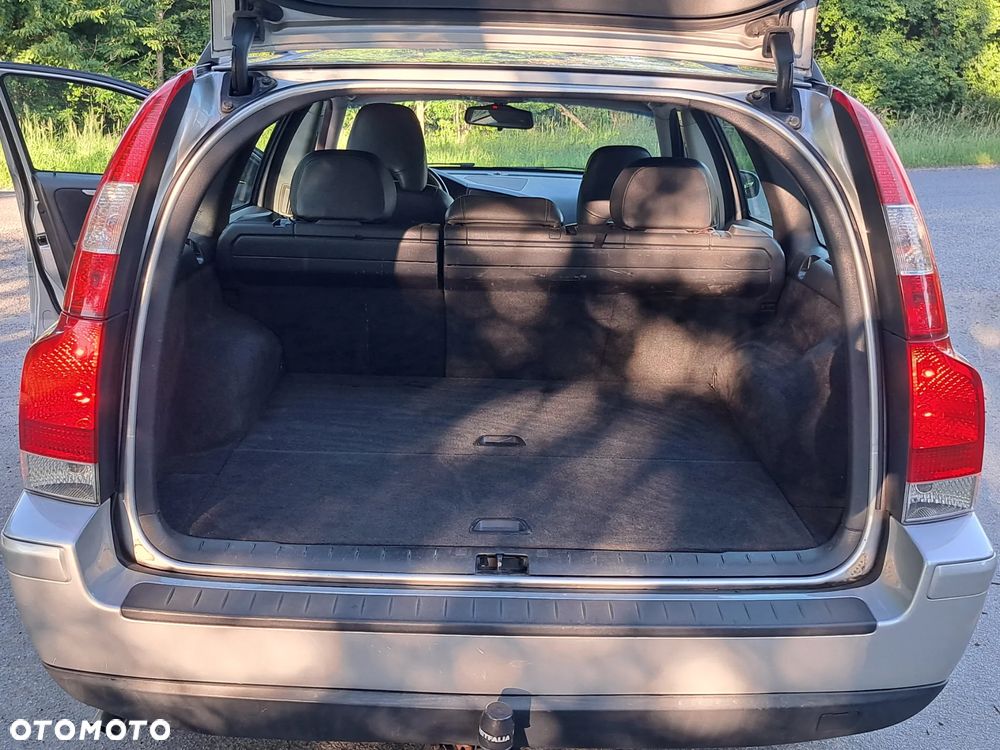Volvo V70 2.4 - 15
