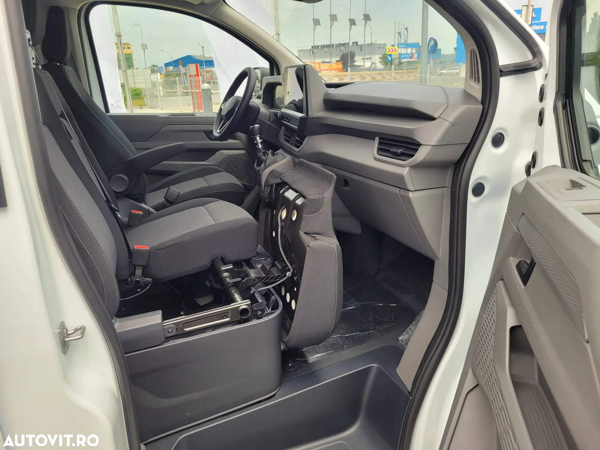 Volkswagen T7 Furgon LR - 11