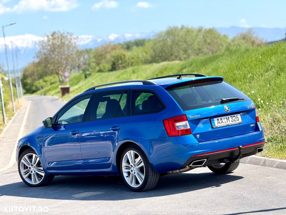 Skoda Octavia 2.0 TDI DSG RS - 3