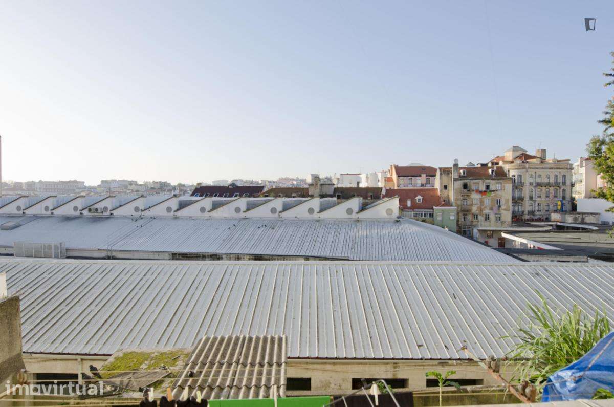 Quarto - localizado em Intendente Lisbon - Grande imagem: 4/15