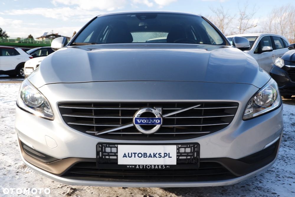 Volvo V60 D3 Geartronic Kinetic - 1