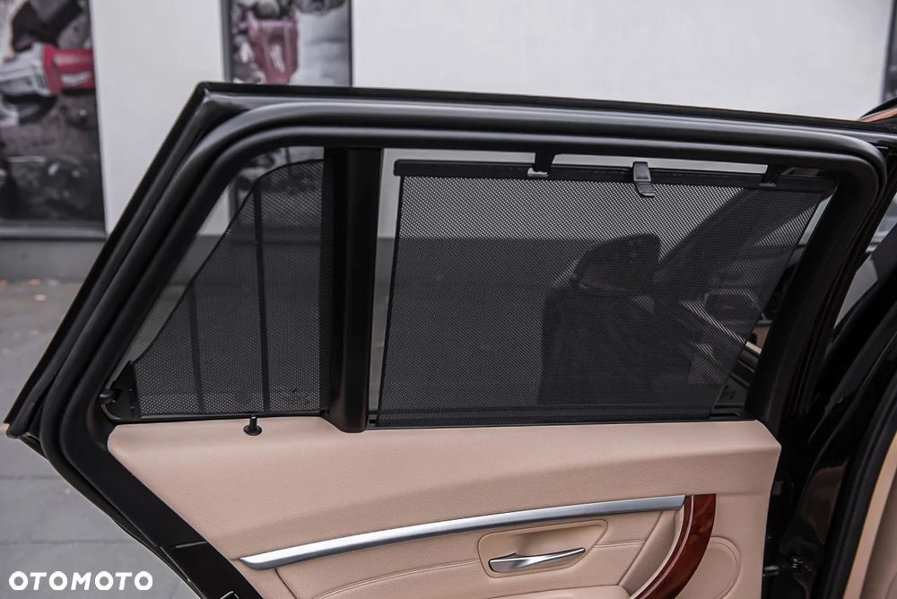 BMW Seria 3 320i Edition Luxury Line Purity - 25