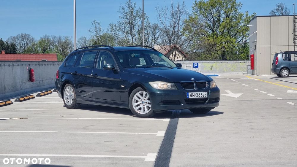 BMW Seria 3 318i - 8