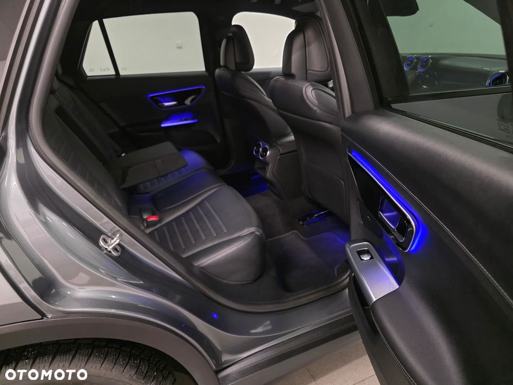 Mercedes-Benz GLC 220 d 4Matic 9G-TRONIC Edition AMG Line - 34