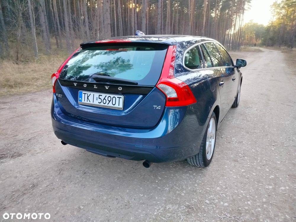 Volvo V60 T4 Edition - 12