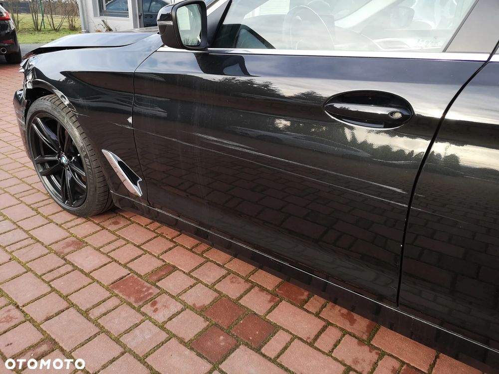 BMW Seria 5 520d Touring Sport Line - 9