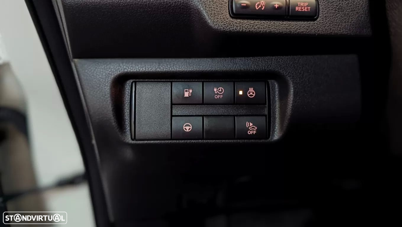 Nissan Leaf N-Connecta Full Led - 24