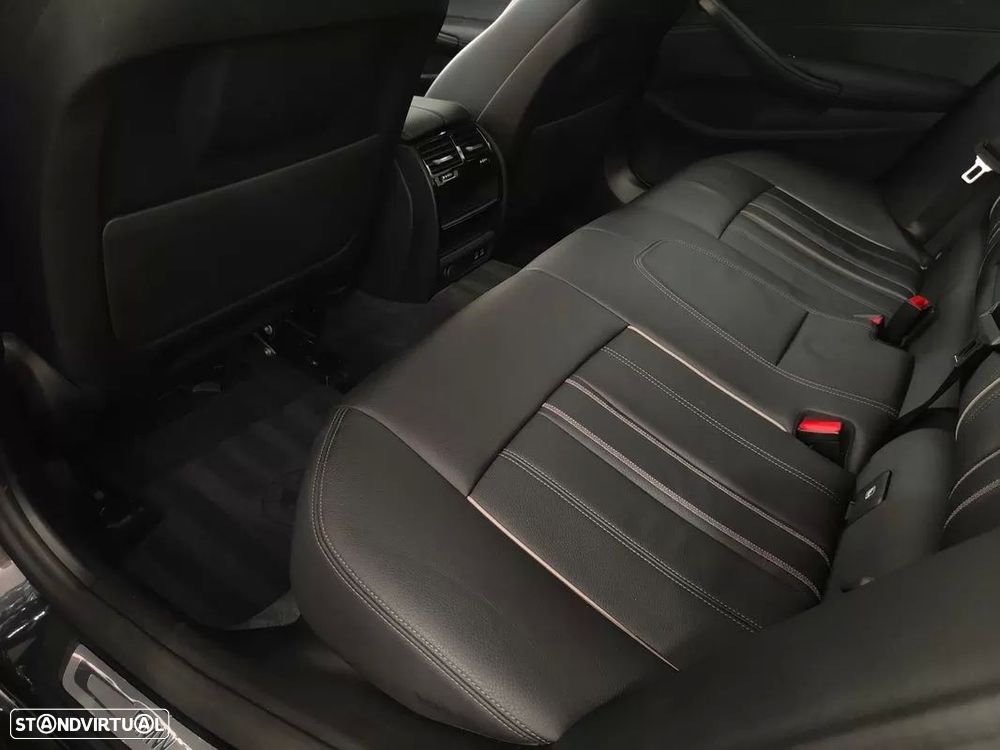 BMW 520 e Line Luxury - 42