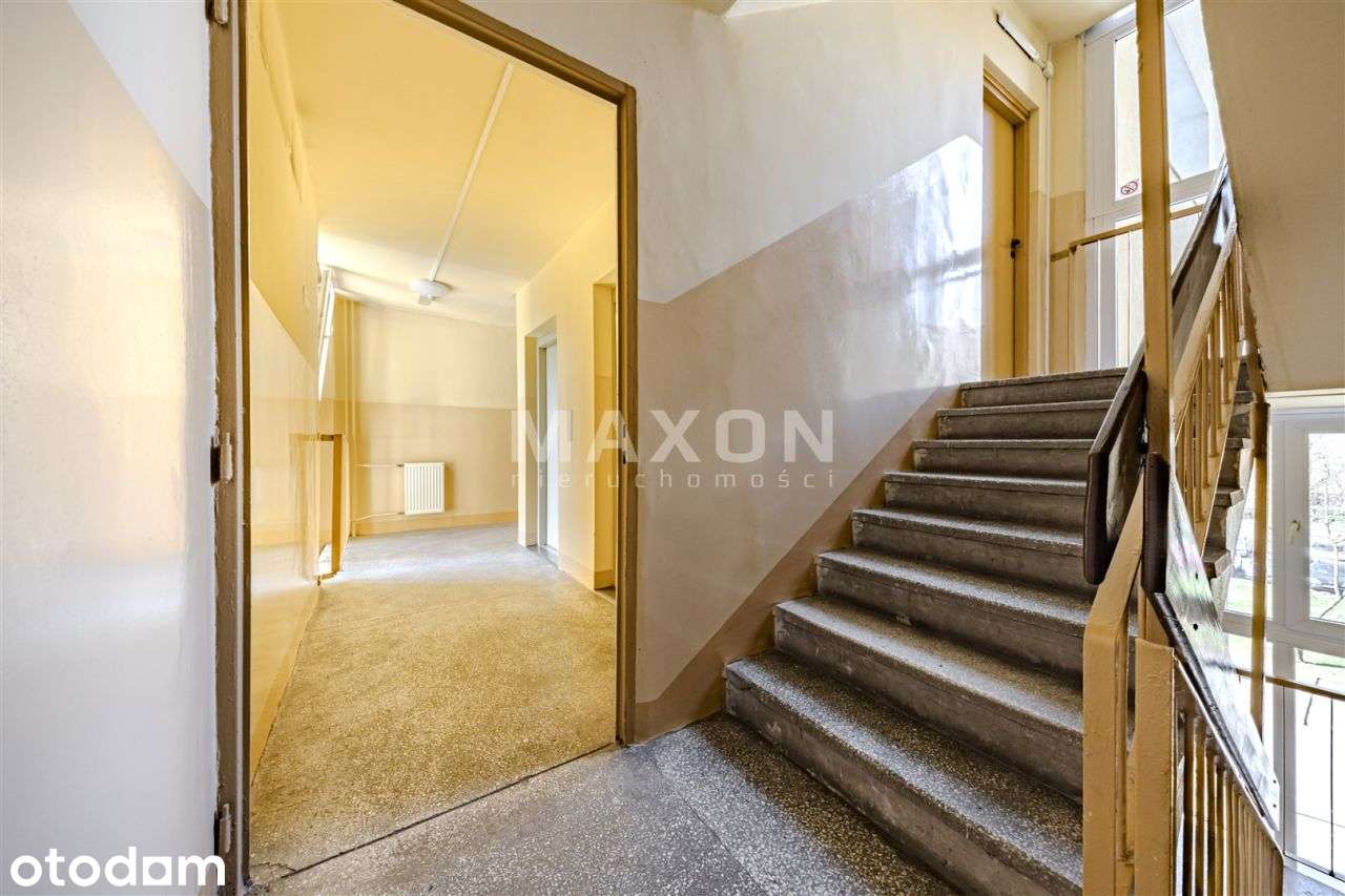 2 pokoje | metro | balkon