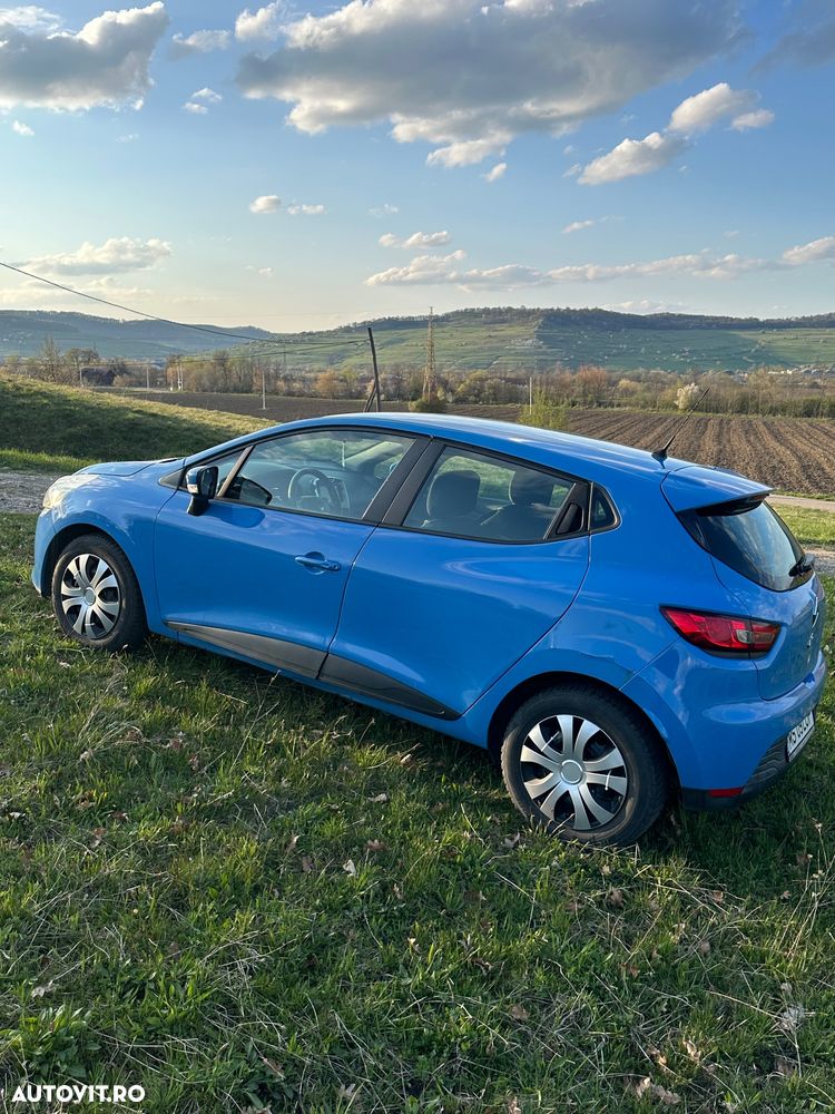 Renault Clio - 6