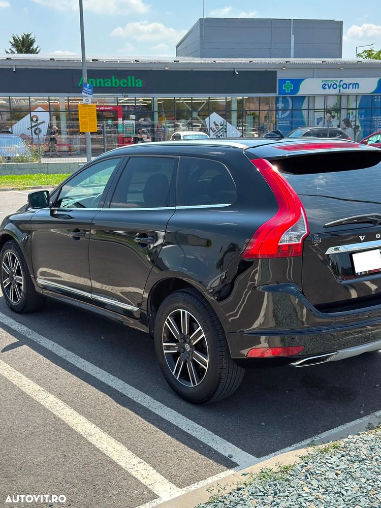 VOLVO XC60 2017 — imagine 5