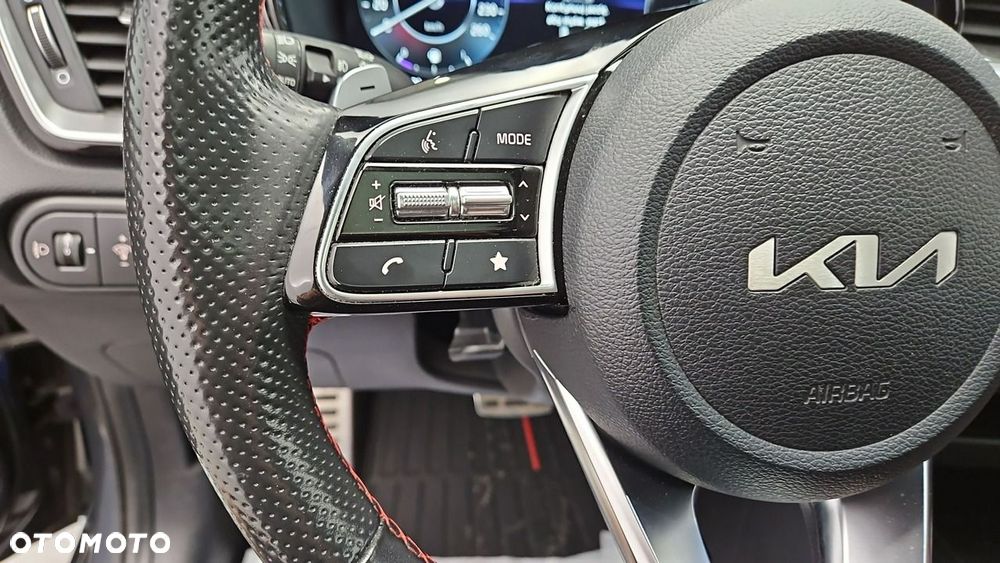 Kia ProCeed 1.6 T-GDI GT DCT - 16