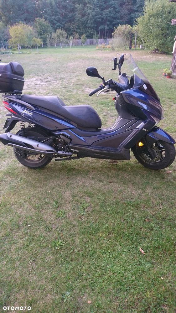 Kymco X-Town - 4