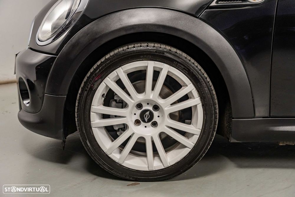MINI 3 Portas Cooper D - 12