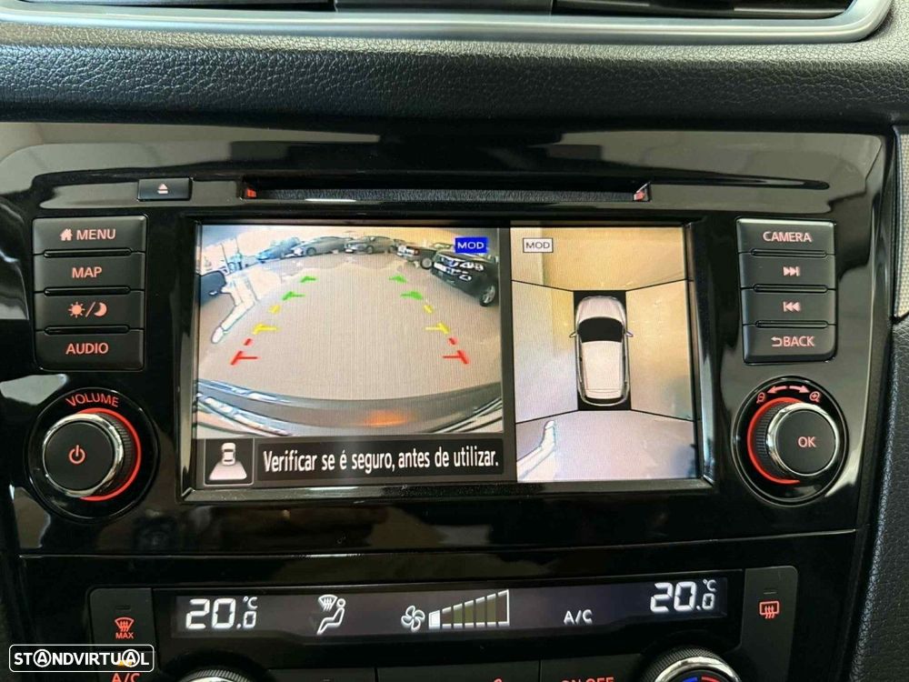Nissan Qashqai 1.5 dCi N-Connecta - 17